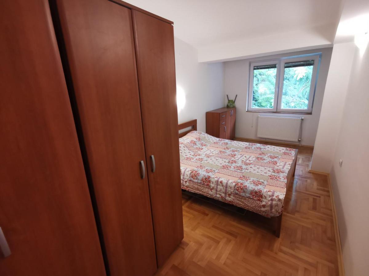Ferienwohnung Zagrebska Flat Skopje Exterior foto